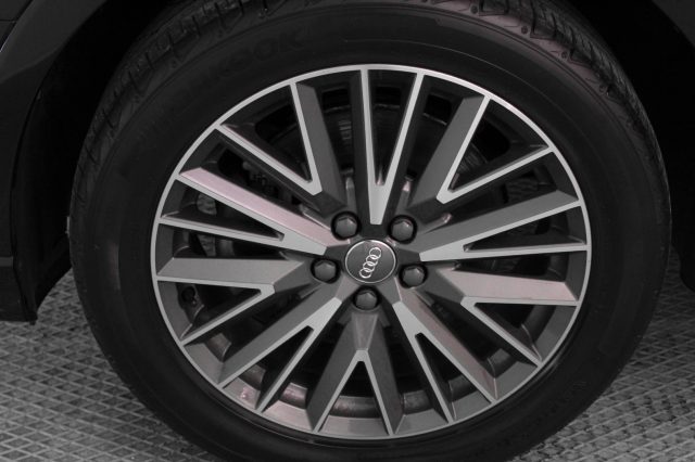 VOLKSWAGEN Tiguan usata 24