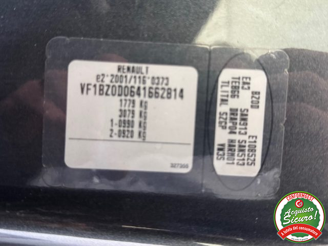 RENAULT Megane usata, con Autoradio digitale