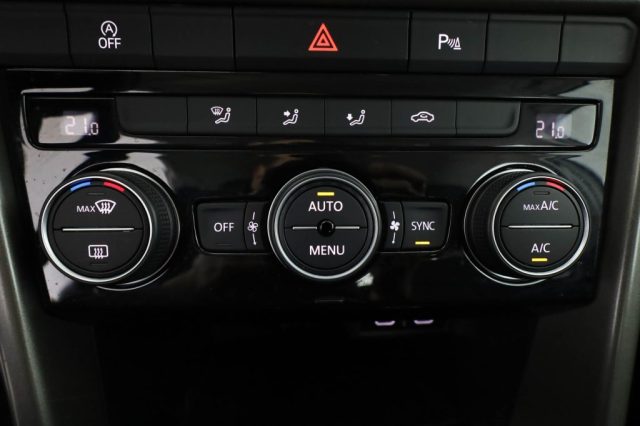 VOLKSWAGEN T-Roc usata 10