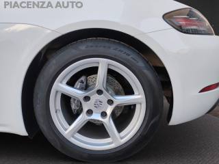 PORSCHE 718 Spyder usata, con Sistema di navigazione