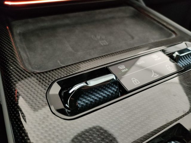 LOTUS Emeya usata, con Isofix