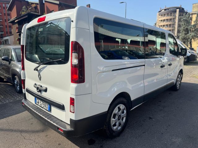 RENAULT Trafic usata, con Autoradio