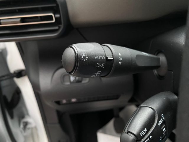 PEUGEOT Rifter usata, con Specchietti laterali elettrici