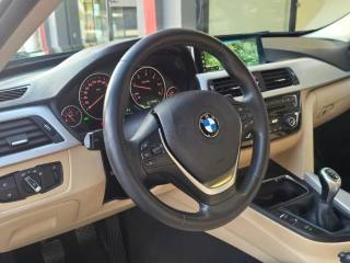 BMW 318 usata, con Sistema di parcheggio automatico