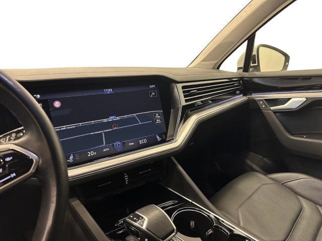 VOLKSWAGEN Touareg usata, con Regolazione elettrica sedili