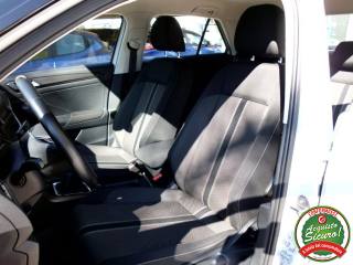 VOLKSWAGEN T-Roc usata, con Controllo automatico clima