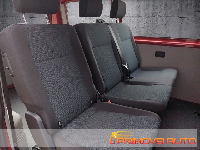 VOLKSWAGEN Caravelle usata, con Climatizzatore