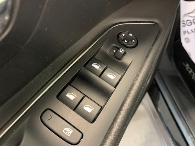 PEUGEOT 3008 usata, con Chiusura centralizzata telecomandata