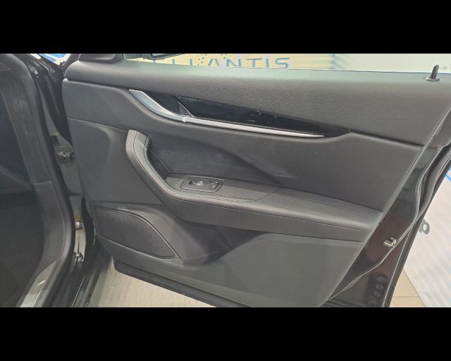 MASERATI Levante usata 27