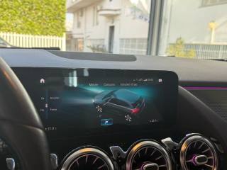 MERCEDES-BENZ GLA 200 usata, con Autoradio digitale