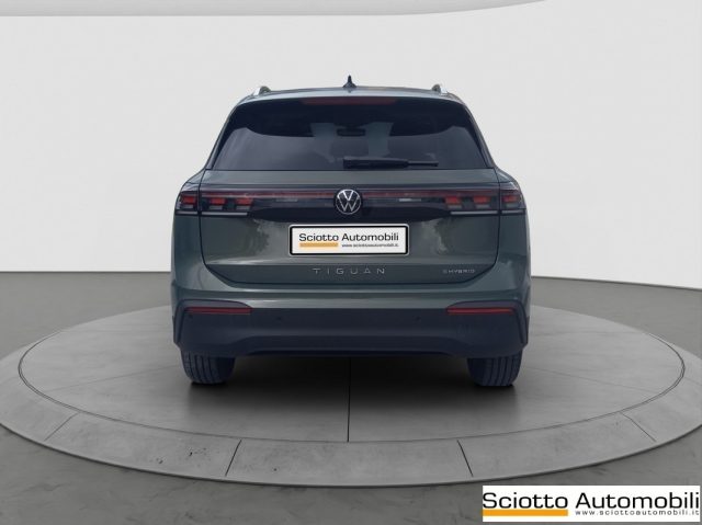 VOLKSWAGEN Tiguan usata, con Autoradio