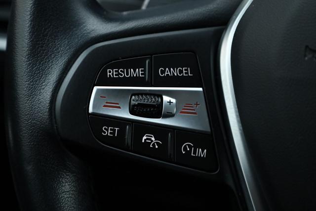 BMW 320 usata, con Bluetooth