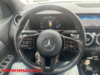 MERCEDES-BENZ GLA 250 usata, con Touch screen