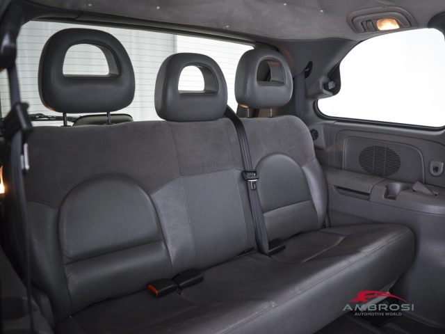 CHRYSLER Voyager usata 11
