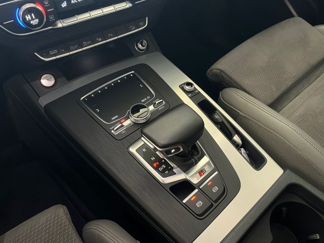 AUDI SQ5 usata, con Autoradio digitale