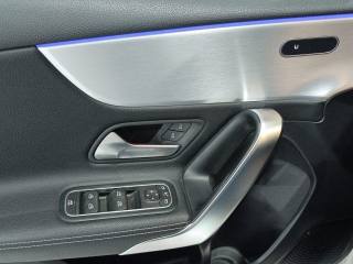 MERCEDES-BENZ A 180 usata, con Sensore di luce