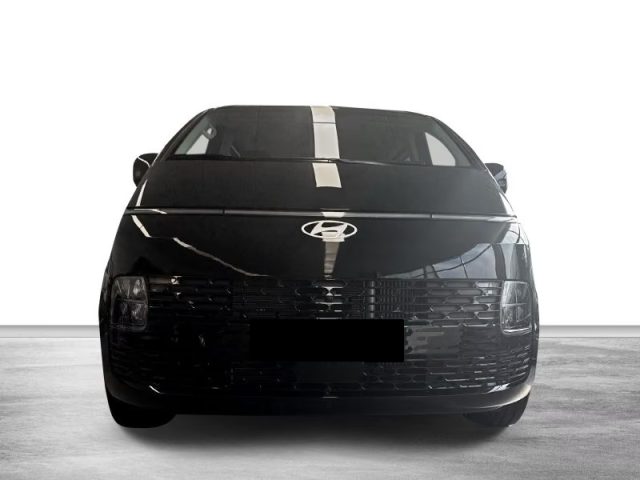 HYUNDAI Staria usata, con Airbag