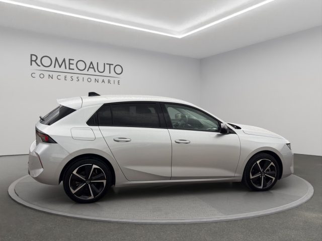 OPEL Astra usata, con Controllo trazione