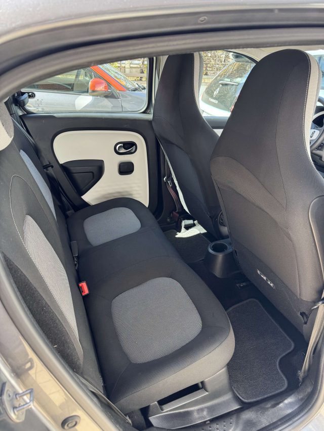 RENAULT Twingo usata, con Bluetooth