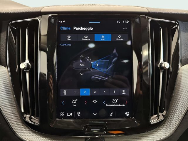 VOLVO XC60 usata, con Sedile posteriore sdoppiato