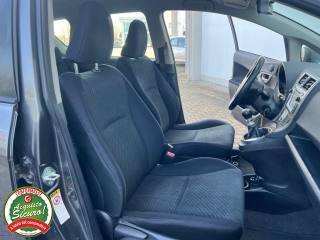 TOYOTA Verso usata, con Chiusura centralizzata