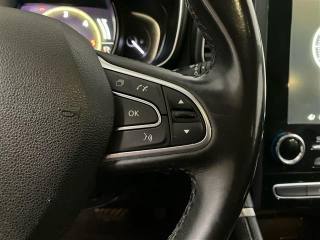 RENAULT Koleos usata, con Sensori di parcheggio anteriori