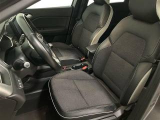 RENAULT Captur usata, con Controllo automatico clima