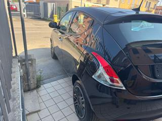 LANCIA Ypsilon usata, con Autoradio