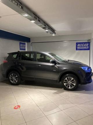 TOYOTA RAV 4 usata, con Cerchi in lega