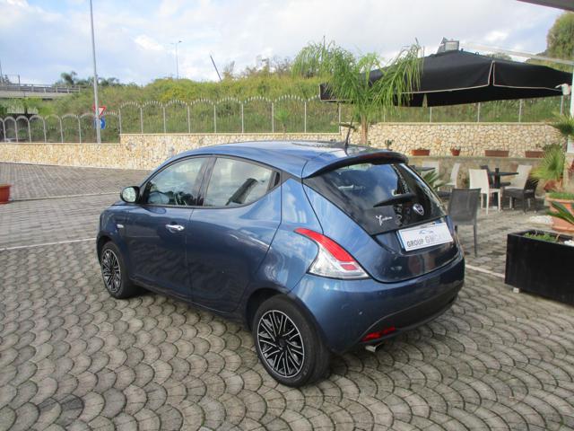 LANCIA Ypsilon usata, con Autoradio