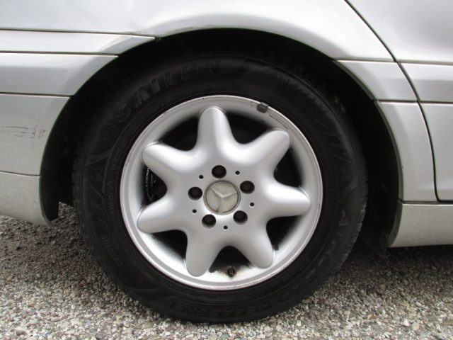 MERCEDES-BENZ C 200 usata, con Lettore CD