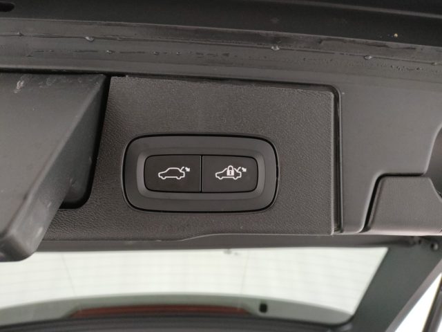 VOLVO XC60 usata, con Touch screen