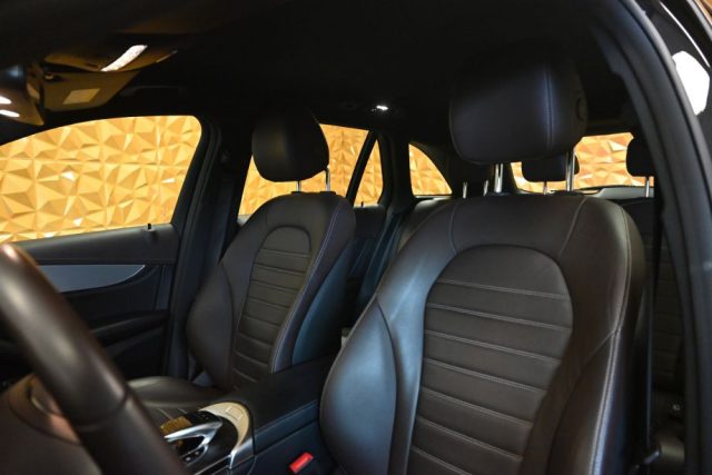 MERCEDES-BENZ GLC 220 usata 38
