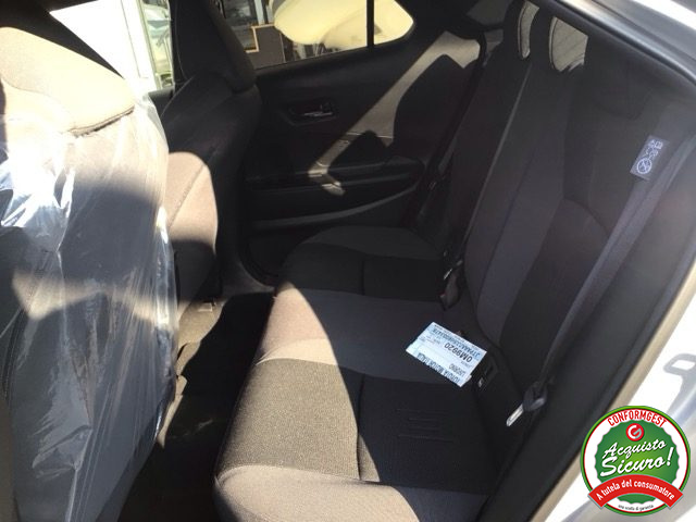 TOYOTA C-HR usata, con Airbag laterali