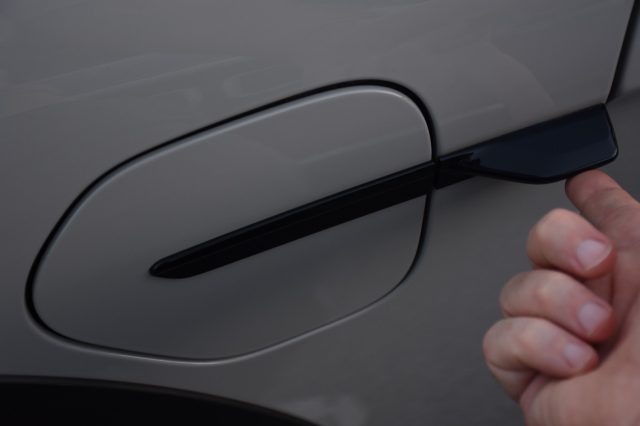 PORSCHE Taycan usata, con Park Distance Control