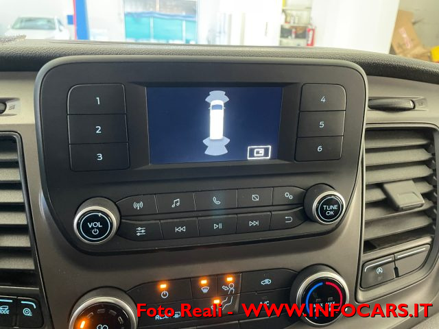 FORD Tourneo Custom usata 22