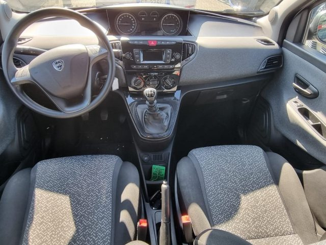 LANCIA Ypsilon usata, con Autoradio digitale
