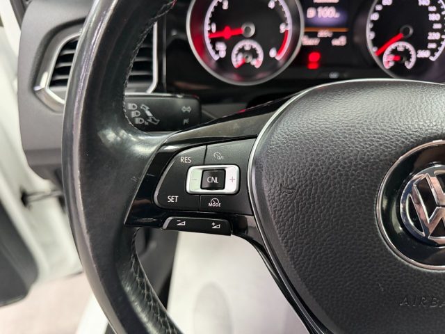 VOLKSWAGEN Golf Sportsvan usata, con Volante multifunzione