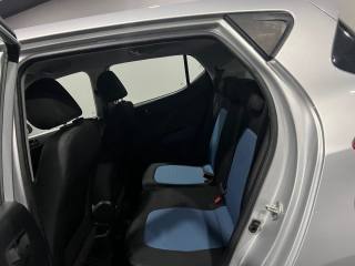 HYUNDAI i10 usata, con Climatizzatore