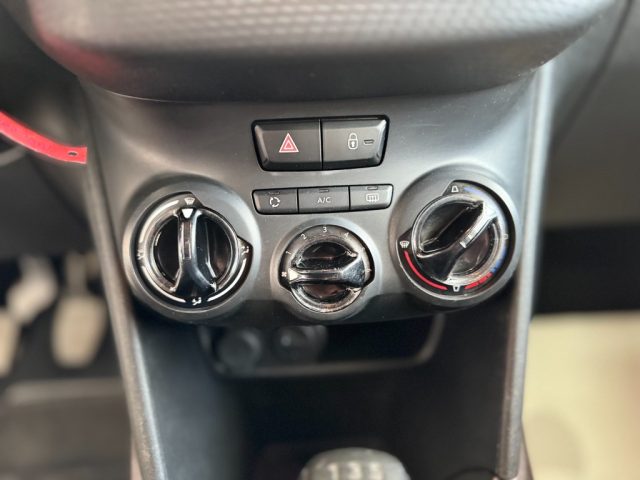 PEUGEOT 2008 usata, con Volante multifunzione