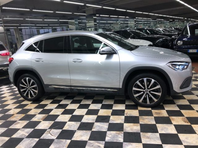 MERCEDES-BENZ GLA 200 usata, con Climatizzatore