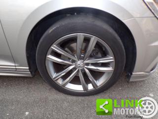 VOLKSWAGEN Passat usata, con ESP