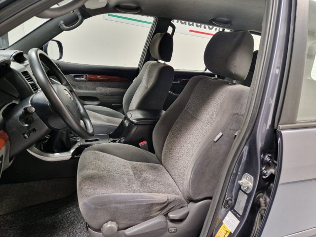 TOYOTA Land Cruiser usata, con ESP