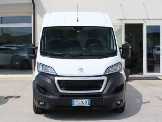 PEUGEOT Boxer usata, con Airbag