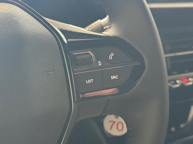 PEUGEOT 2008 usata, con Autoradio digitale