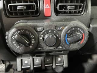 SUZUKI Jimny usata, con Frenata d