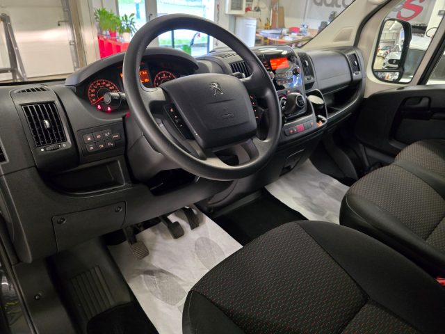 PEUGEOT Boxer usata, con Climatizzatore