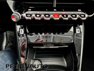 PEUGEOT 208 usata, con Sensori di parcheggio anteriori
