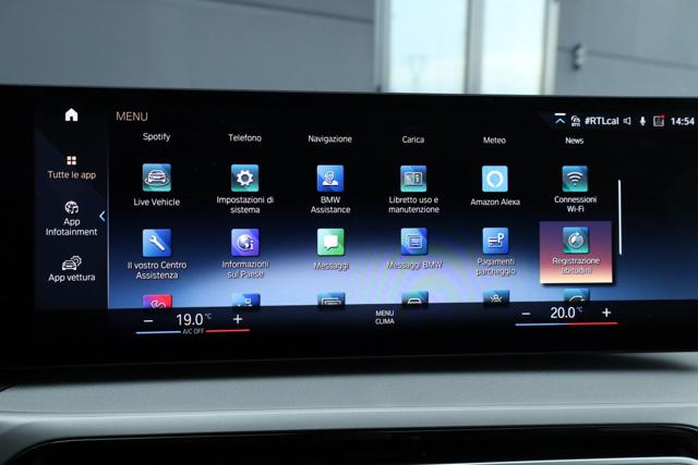 BMW 320 usata, con Fari full-led