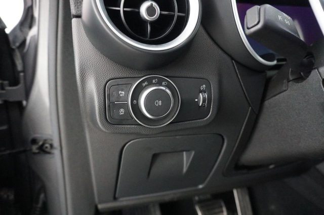 ALFA ROMEO Stelvio usata, con Leve al volante